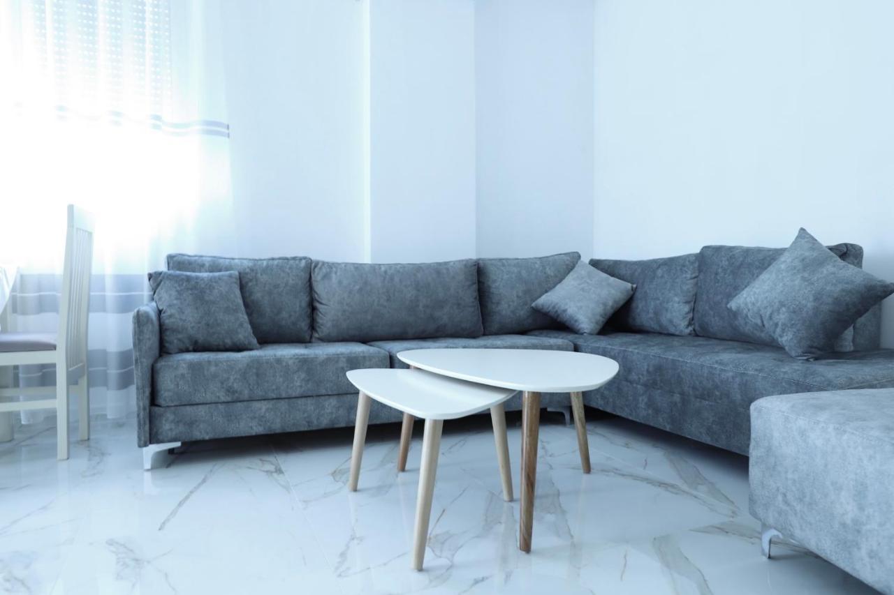 E&G Apartaments Golem  Ngoại thất bức ảnh