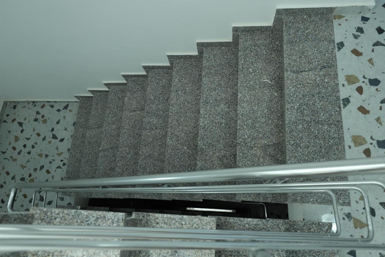 E&G Apartaments Golem  Ngoại thất bức ảnh